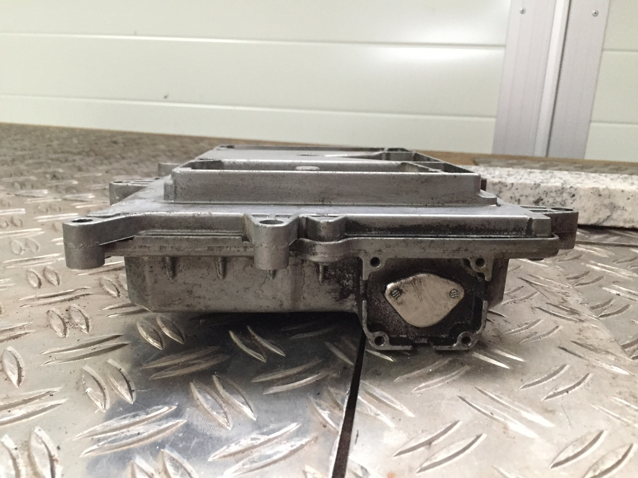 Gebr. Motorsteuergerät MAN TGA 26.440 Artikel - Nr.: 51.25803 - 7493 Bosch - Nr.: 0281 020 067 - ECU voor Vrachtwagen: afbeelding 4 Gebr. Motorsteuergerät MAN TGA 26.440 Artikel - Nr.: 51.25803 - 7493 Bosch - Nr.: 0281 020 067 - ECU voor Vrachtwagen: afbeelding 4