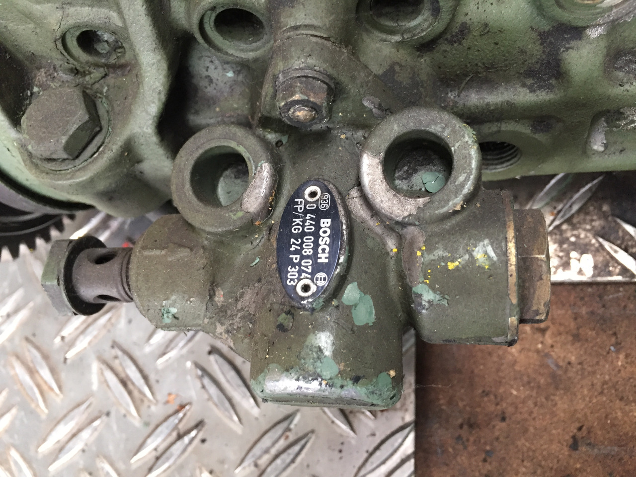 Brandstofpomp voor Vrachtwagen Gebrauchte Einspritzpumpe MB OM 441, Bosch - Nr. : 0402 646 917: afbeelding 9 Brandstofpomp voor Vrachtwagen Gebrauchte Einspritzpumpe MB OM 441, Bosch - Nr. : 0402 646 917: afbeelding 9