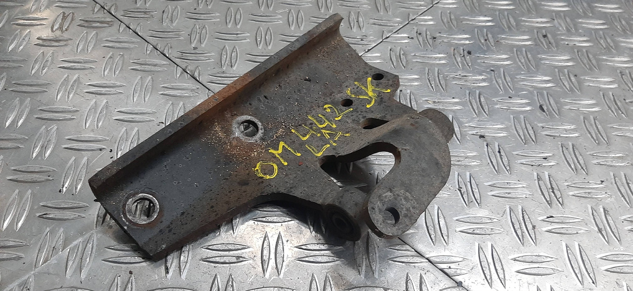 Gebrauchte Motorhalterung, DB 1735 SK, Typ OM 442 LA, Artikel - Nr. : 81.99999 - 9999 - Motorsteun voor Vrachtwagen: afbeelding 4 Gebrauchte Motorhalterung, DB 1735 SK, Typ OM 442 LA, Artikel - Nr. : 81.99999 - 9999 - Motorsteun voor Vrachtwagen: afbeelding 4