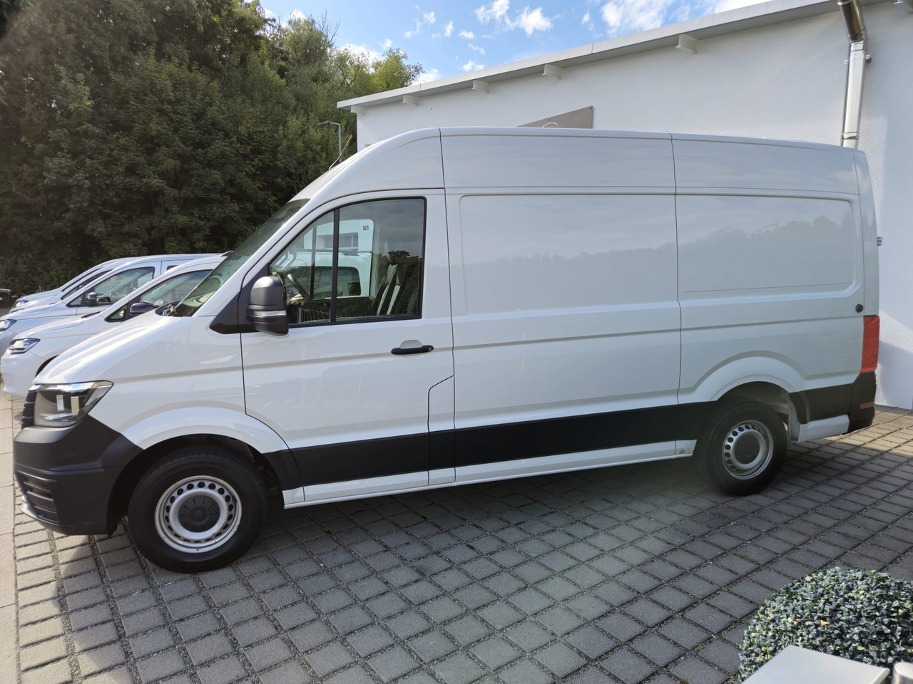 VOLKSWAGEN Crafter 35 mittellang Hochdach AppConnect/Kamera - Gesloten bestelwagen: afbeelding 3 VOLKSWAGEN Crafter 35 mittellang Hochdach AppConnect/Kamera - Gesloten bestelwagen: afbeelding 3