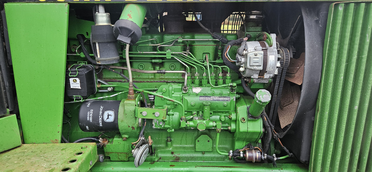 JOHN DEERE 4055 - Tractor: afbeelding 5 JOHN DEERE 4055 - Tractor: afbeelding 5