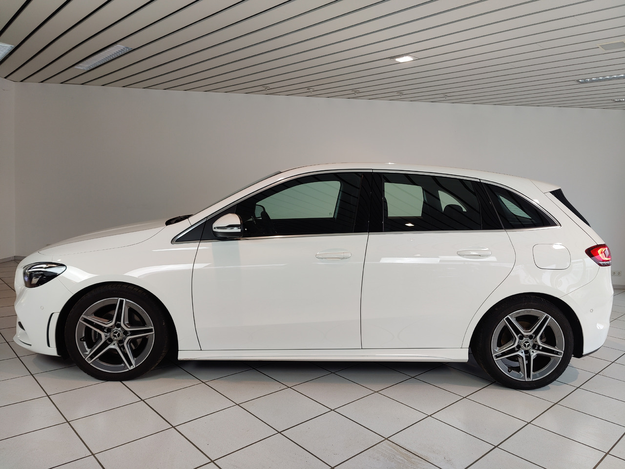 Personenwagen Mercedes-Benz B 200 d 8G-DCT AMG Line Kam Navi SHZ LED: afbeelding 8 Personenwagen Mercedes-Benz B 200 d 8G-DCT AMG Line Kam Navi SHZ LED: afbeelding 8