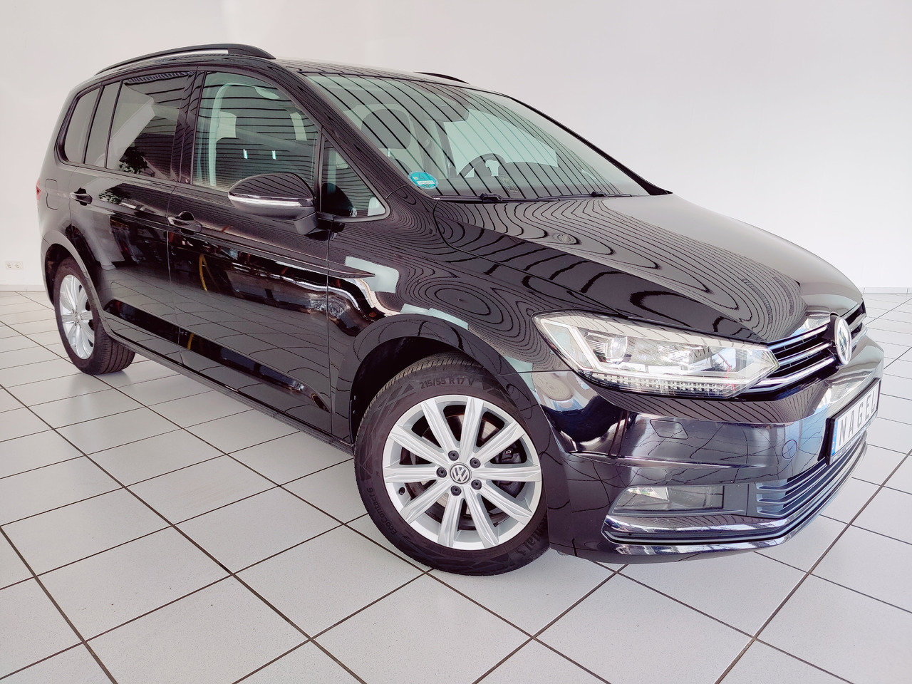 Volkswagen Touran Highline BMT/Start-Stopp Navi Licht RüKam - Personenwagen: afbeelding 2 Volkswagen Touran Highline BMT/Start-Stopp Navi Licht RüKam - Personenwagen: afbeelding 2