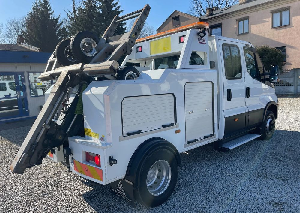 Iveco Daily 70C17 Pomoc drogowa Holownik 2017r - Bergingsvoertuig: afbeelding 5 Iveco Daily 70C17 Pomoc drogowa Holownik 2017r - Bergingsvoertuig: afbeelding 5