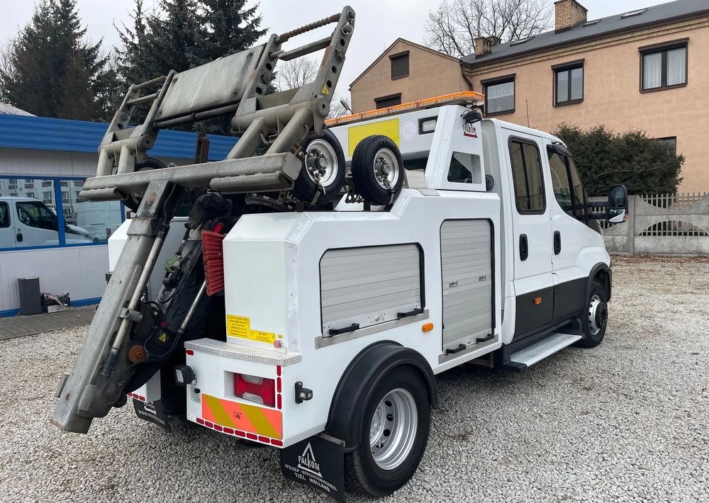 Iveco Daily 70C18 Hi-Matic Pomoc drogowa Holownik 2018r - Bergingsvoertuig: afbeelding 5 Iveco Daily 70C18 Hi-Matic Pomoc drogowa Holownik 2018r - Bergingsvoertuig: afbeelding 5