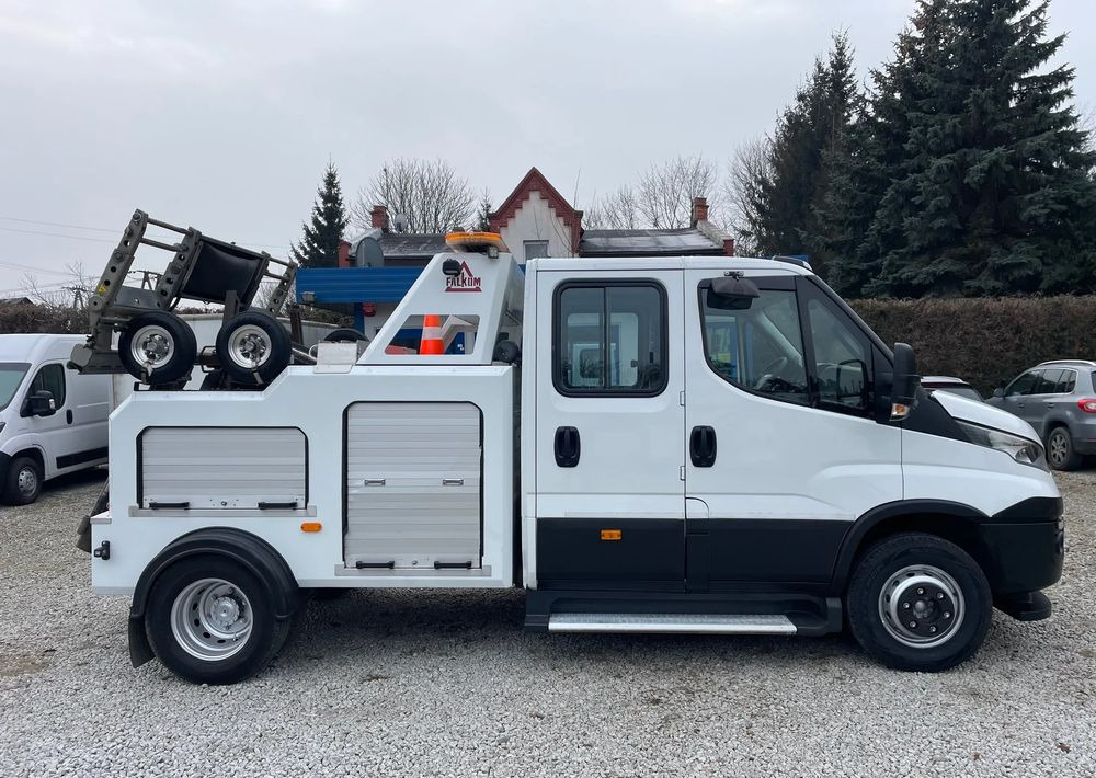 Iveco Daily 70C18 Hi-Matic Pomoc drogowa Holownik 2018r - Bergingsvoertuig: afbeelding 4 Iveco Daily 70C18 Hi-Matic Pomoc drogowa Holownik 2018r - Bergingsvoertuig: afbeelding 4