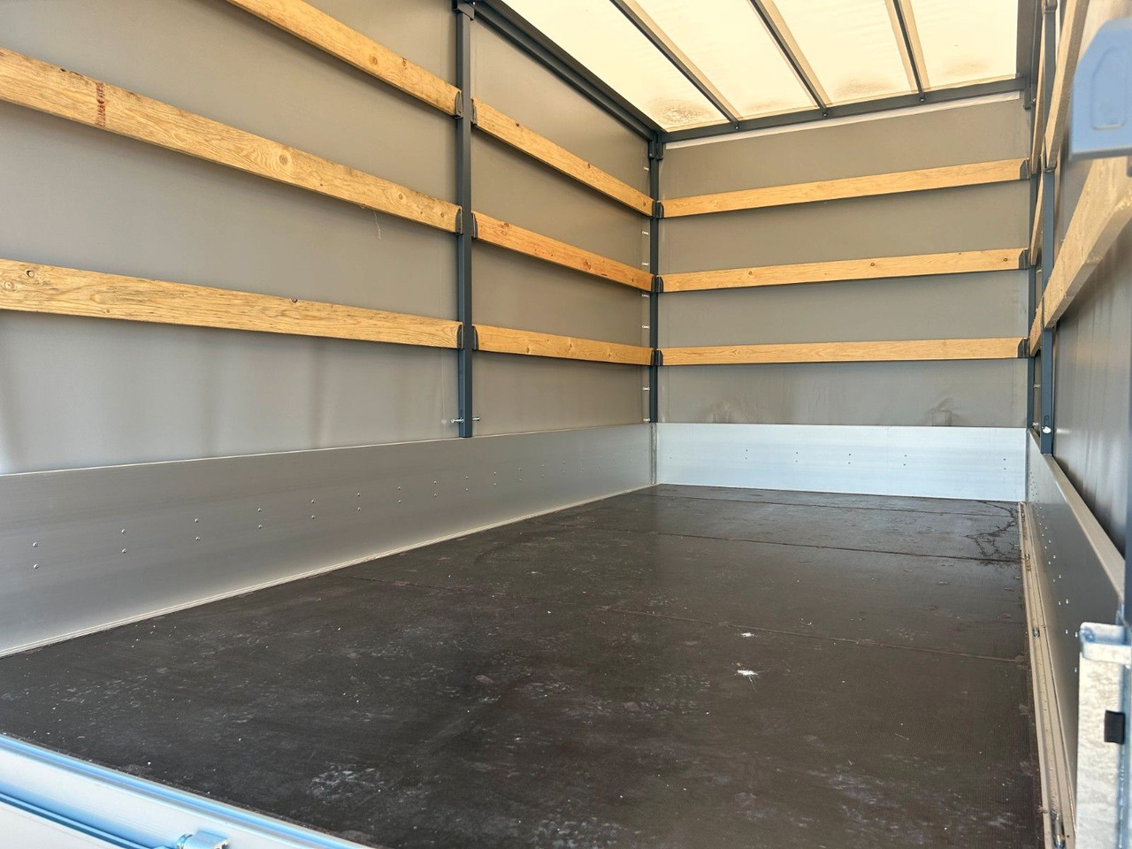 Fiat DUCATO XLWB MAXI Pritsche+Plane - Huifzeil bedrijfswagen: afbeelding 5 Fiat DUCATO XLWB MAXI Pritsche+Plane - Huifzeil bedrijfswagen: afbeelding 5