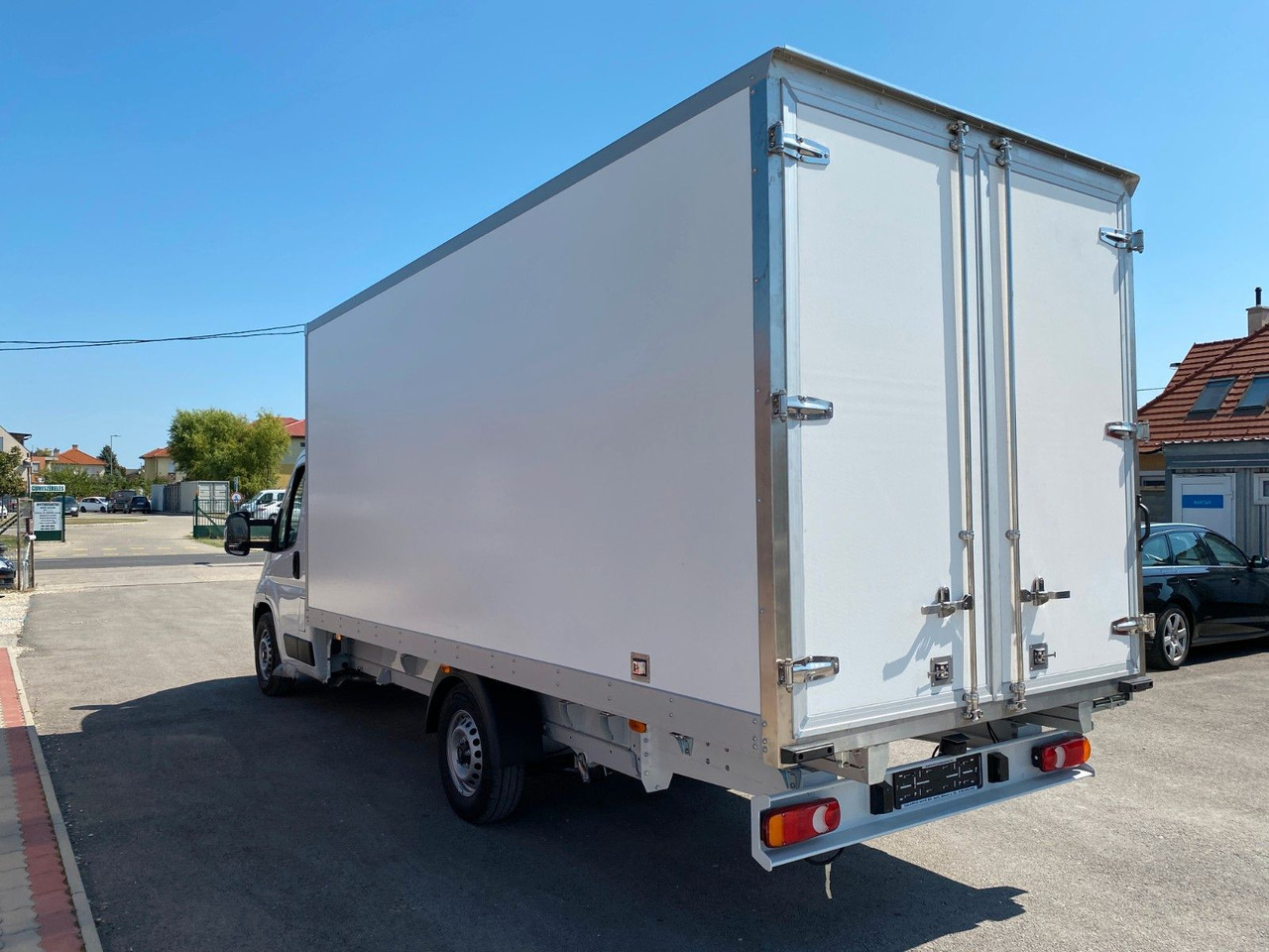 Fiat Ducato KOFFER - Bestelwagen gesloten laadbak: afbeelding 4 Fiat Ducato KOFFER - Bestelwagen gesloten laadbak: afbeelding 4
