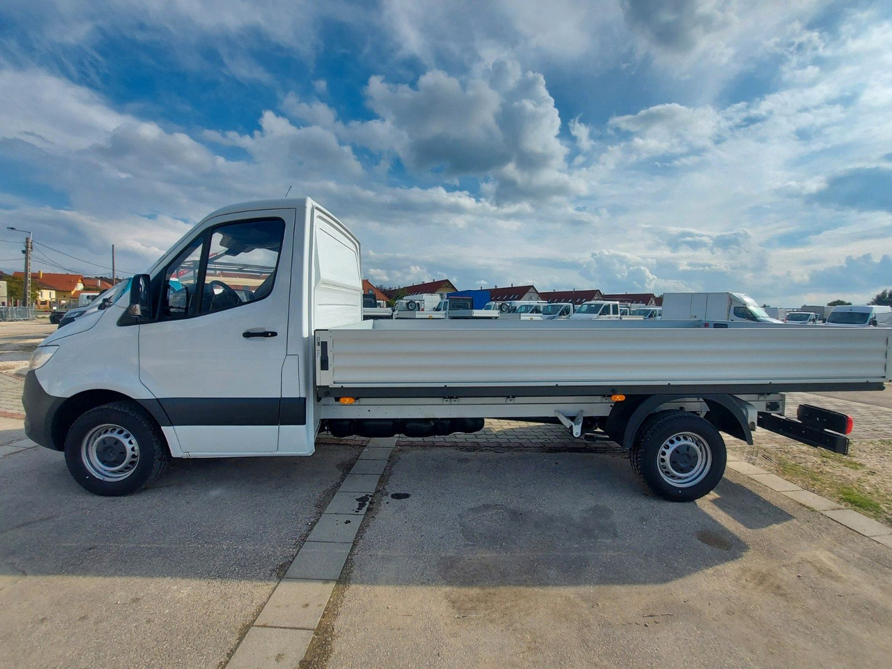 Mercedes-Benz Sprinter 315Pritsche - Bestelwagen met open laadbak: afbeelding 2 Mercedes-Benz Sprinter 315Pritsche - Bestelwagen met open laadbak: afbeelding 2