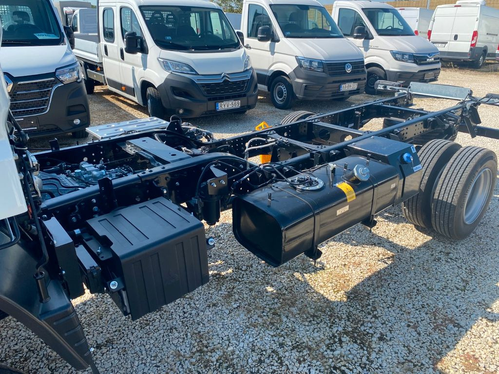 Mitsubishi Canter FUSO 6C18 Fahrgestell 4WD 175Ps Sofort - Chassis vrachtwagen, Kraanwagen: afbeelding 3 Mitsubishi Canter FUSO 6C18 Fahrgestell 4WD 175Ps Sofort - Chassis vrachtwagen, Kraanwagen: afbeelding 3