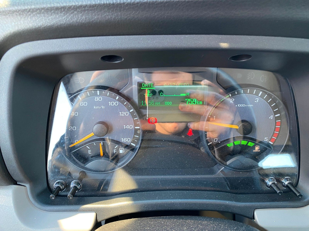 Mitsubishi FUSO CANTER 6C18 4WD PRITSCHE+PM 6522P KRAN - Bestelwagen met open laadbak: afbeelding 4 Mitsubishi FUSO CANTER 6C18 4WD PRITSCHE+PM 6522P KRAN - Bestelwagen met open laadbak: afbeelding 4