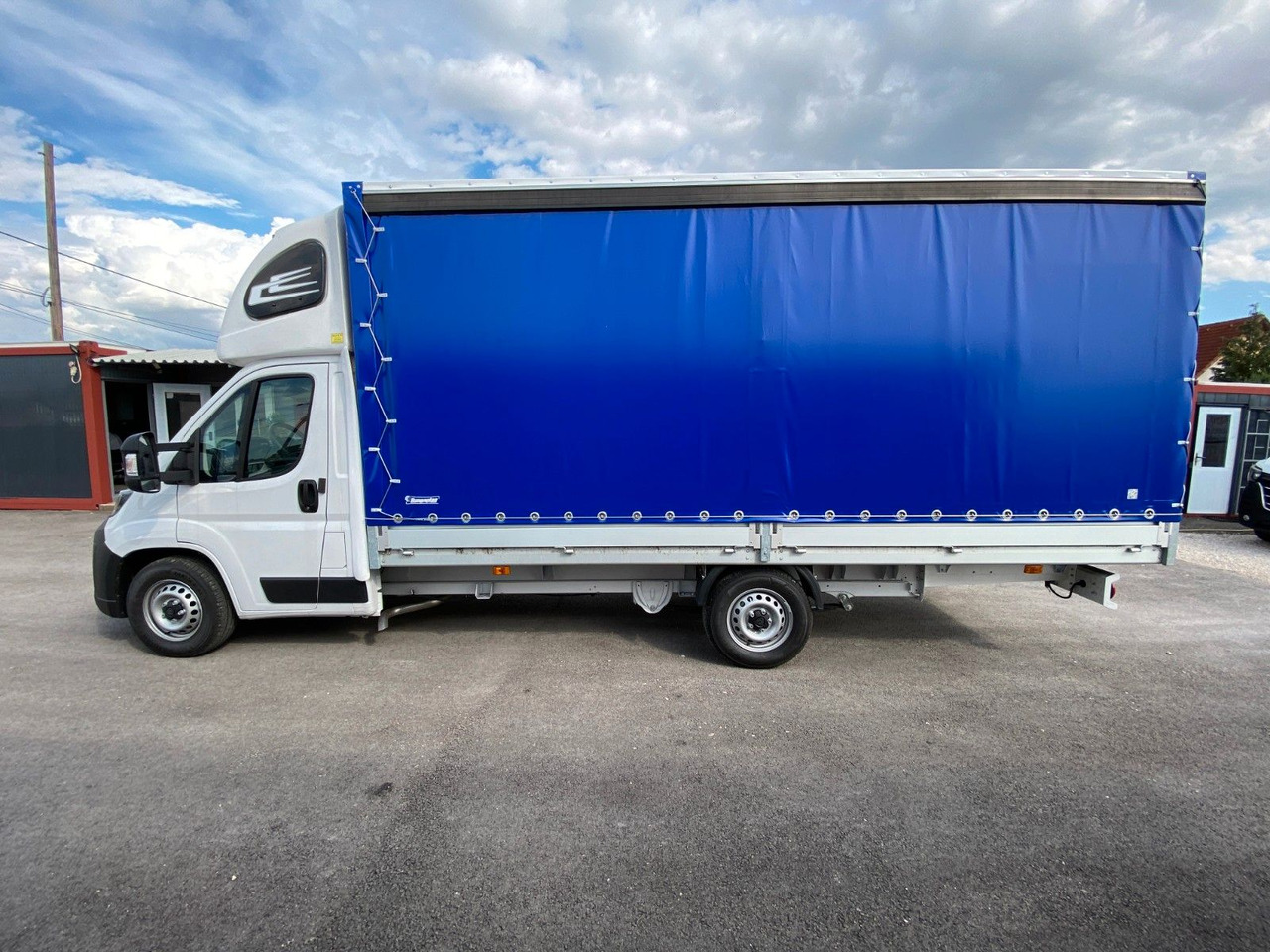 Peugeot BOXER CHC L4 HEAVY PRITSCHE+PLANE+SCHLAFKABINE - Huifzeil bedrijfswagen: afbeelding 3 Peugeot BOXER CHC L4 HEAVY PRITSCHE+PLANE+SCHLAFKABINE - Huifzeil bedrijfswagen: afbeelding 3