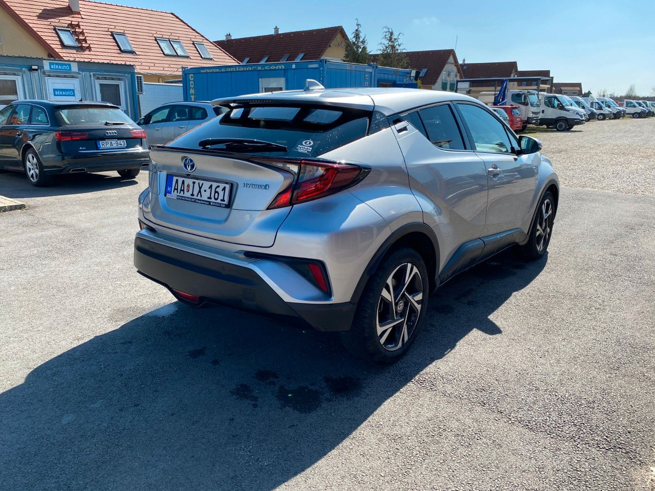 Toyota C-HR 1.8-l-VVTi Hybrid Flow - SUV: afbeelding 2 Toyota C-HR 1.8-l-VVTi Hybrid Flow - SUV: afbeelding 2
