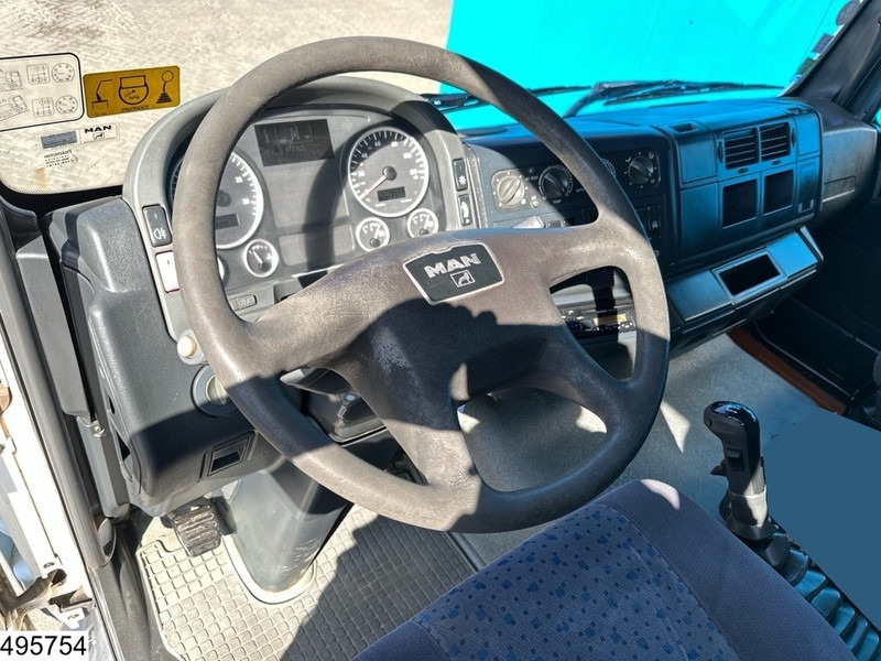 MAN TGA 26 360 6X4, Manual, Steel suspension - Vrachtwagen met open laadbak: afbeelding 5 MAN TGA 26 360 6X4, Manual, Steel suspension - Vrachtwagen met open laadbak: afbeelding 5