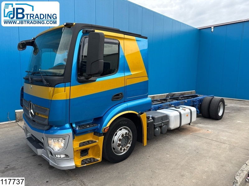 Mercedes-Benz Actros 1843 EURO 6, Hydrauliek - Chassis vrachtwagen: afbeelding 1 Mercedes-Benz Actros 1843 EURO 6, Hydrauliek - Chassis vrachtwagen: afbeelding 1