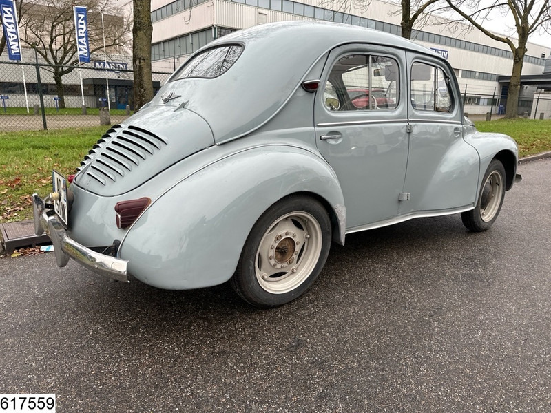 Renault ? 4CV - Personenwagen: afbeelding 4 Renault ? 4CV - Personenwagen: afbeelding 4