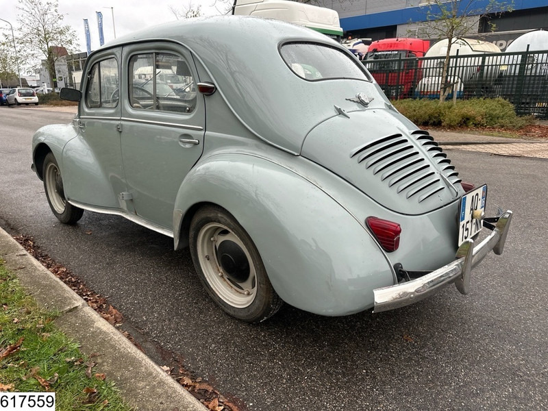 Renault ? 4CV - Personenwagen: afbeelding 2 Renault ? 4CV - Personenwagen: afbeelding 2