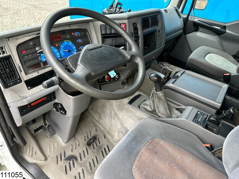 Renault Premium 270 Dxi Euro 3, Fuel, Manual, 13905 Liter, 3 Comp - Tankwagen: afbeelding 5 Renault Premium 270 Dxi Euro 3, Fuel, Manual, 13905 Liter, 3 Comp - Tankwagen: afbeelding 5