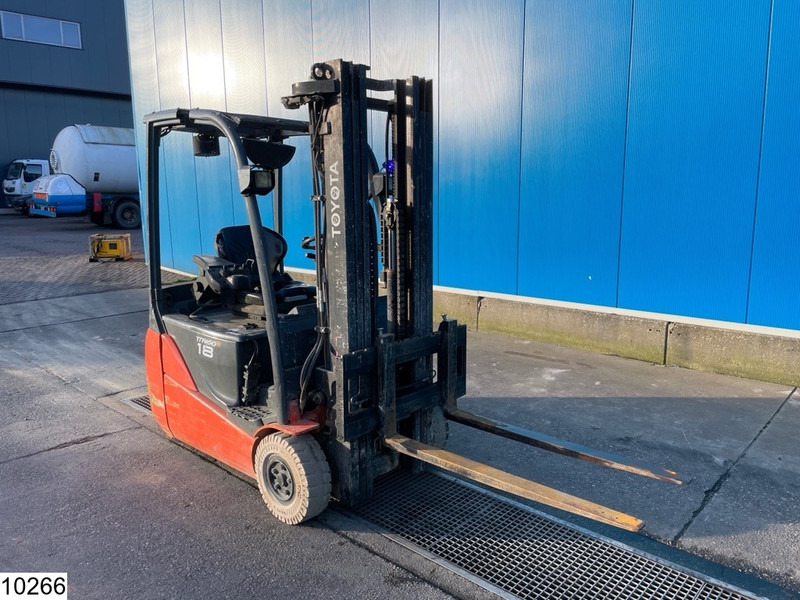 Toyota 8FBEKT18 1800KG, H 4.7M, 7764h, charger - Elektrische heftruck: afbeelding 3 Toyota 8FBEKT18 1800KG, H 4.7M, 7764h, charger - Elektrische heftruck: afbeelding 3