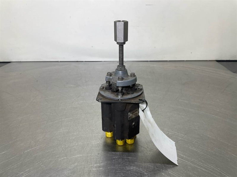 Ahlmann AZ6-4198091A-HRK-20-Servo valve/Servoventil - Hydraulica voor Bouwmachine: afbeelding 2 Ahlmann AZ6-4198091A-HRK-20-Servo valve/Servoventil - Hydraulica voor Bouwmachine: afbeelding 2