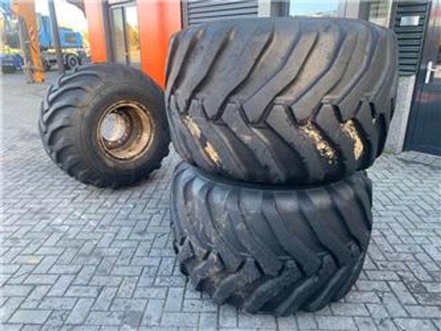 Alliance 48x31.00-20 NHS - Flotation 331 - Tire/Reifen/Band - Banden en velgen voor Bouwmachine: afbeelding 1 Alliance 48x31.00-20 NHS - Flotation 331 - Tire/Reifen/Band - Banden en velgen voor Bouwmachine: afbeelding 1