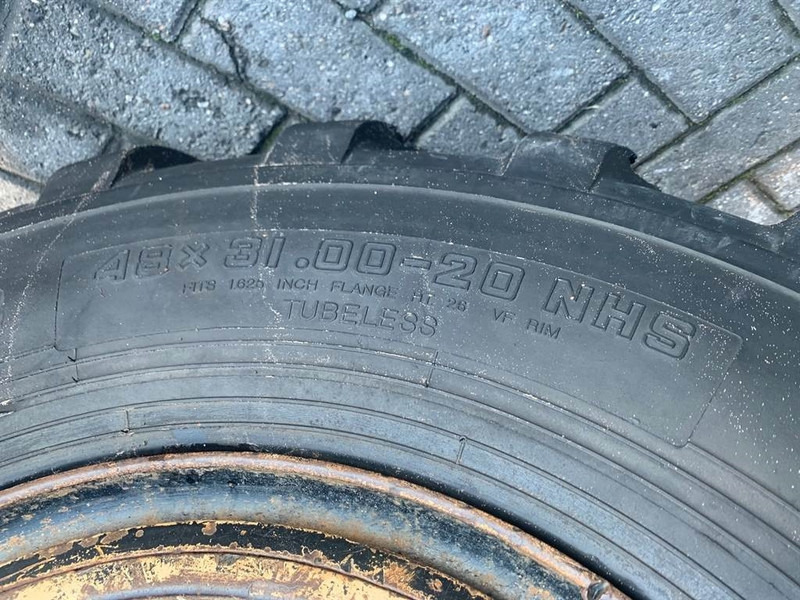 Alliance 48x31.00-20 NHS - Flotation 331 - Tire/Reifen/Band - Banden en velgen voor Bouwmachine: afbeelding 4 Alliance 48x31.00-20 NHS - Flotation 331 - Tire/Reifen/Band - Banden en velgen voor Bouwmachine: afbeelding 4