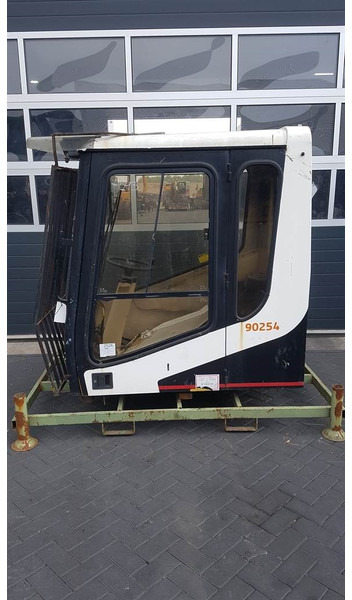 Cat M 318 - Cabin/Kabine/Cabine - Cabine en interieur voor Bouwmachine: afbeelding 3 Cat M 318 - Cabin/Kabine/Cabine - Cabine en interieur voor Bouwmachine: afbeelding 3