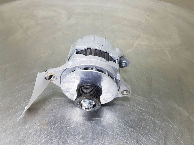 Cummins QSB5.9C-24V 70A-Alternator/Lichtmaschine/Dynamo - Motor voor Bouwmachine: afbeelding 3 Cummins QSB5.9C-24V 70A-Alternator/Lichtmaschine/Dynamo - Motor voor Bouwmachine: afbeelding 3