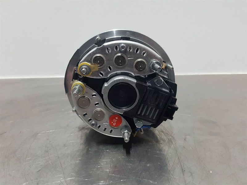Deutz 1011-14V 60A-Alternator/Lichtmaschine/Dynamo - Motor voor Bouwmachine: afbeelding 5 Deutz 1011-14V 60A-Alternator/Lichtmaschine/Dynamo - Motor voor Bouwmachine: afbeelding 5