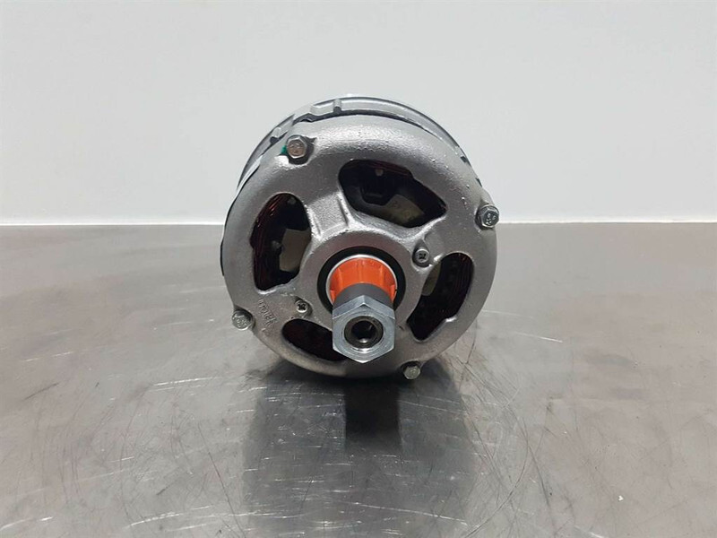 Deutz 1011-14V 60A-Alternator/Lichtmaschine/Dynamo - Motor voor Bouwmachine: afbeelding 2 Deutz 1011-14V 60A-Alternator/Lichtmaschine/Dynamo - Motor voor Bouwmachine: afbeelding 2