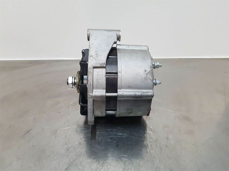 Deutz 28V 27A - Alternator/Lichtmaschine/Dynamo - Motor voor Bouwmachine: afbeelding 3 Deutz 28V 27A - Alternator/Lichtmaschine/Dynamo - Motor voor Bouwmachine: afbeelding 3