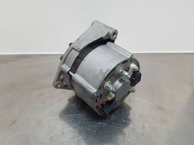 Deutz 28V 27A - Alternator/Lichtmaschine/Dynamo - Motor voor Bouwmachine: afbeelding 4 Deutz 28V 27A - Alternator/Lichtmaschine/Dynamo - Motor voor Bouwmachine: afbeelding 4