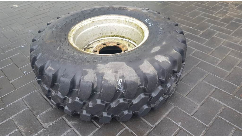 Goodyear 340/80-R18 IND - Tyre/Reifen/Band - Banden en velgen voor Bouwmachine: afbeelding 1 Goodyear 340/80-R18 IND - Tyre/Reifen/Band - Banden en velgen voor Bouwmachine: afbeelding 1