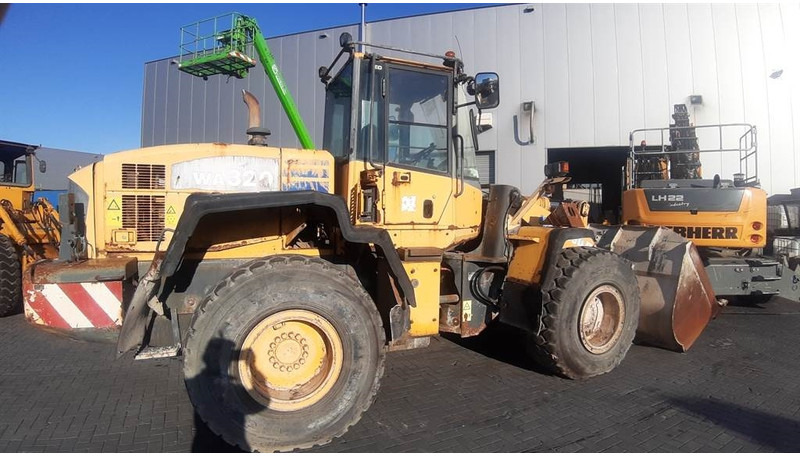 Komatsu WA 320 - 5H (For parts) - Wiellader: afbeelding 3 Komatsu WA 320 - 5H (For parts) - Wiellader: afbeelding 3