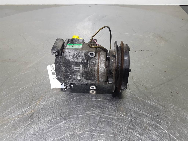 Komatsu WA320-5H-Denso 10S15C-Compressor/Kompressor/Airco - Airco compressor voor Bouwmachine: afbeelding 1 Komatsu WA320-5H-Denso 10S15C-Compressor/Kompressor/Airco - Airco compressor voor Bouwmachine: afbeelding 1