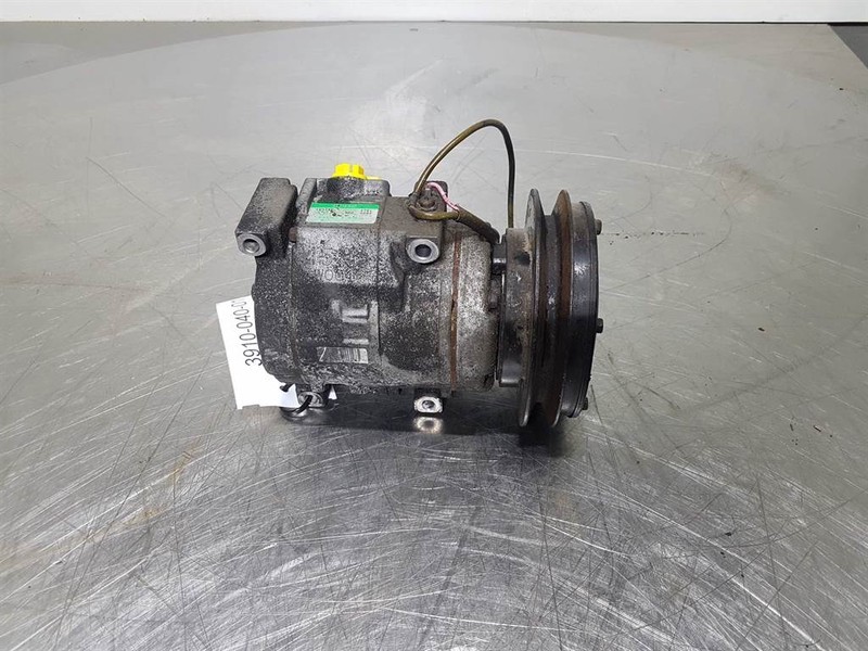 Komatsu WA320-5H-Denso 10S15C-Compressor/Kompressor/Airco - Airco compressor voor Bouwmachine: afbeelding 1 Komatsu WA320-5H-Denso 10S15C-Compressor/Kompressor/Airco - Airco compressor voor Bouwmachine: afbeelding 1