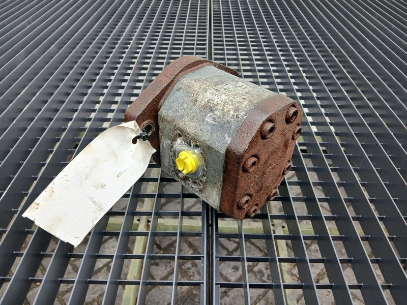 Liebherr L514-10425012-Gearpump/Zahnradpumpe/Tandwielpomp - Hydraulica voor Bouwmachine: afbeelding 4 Liebherr L514-10425012-Gearpump/Zahnradpumpe/Tandwielpomp - Hydraulica voor Bouwmachine: afbeelding 4