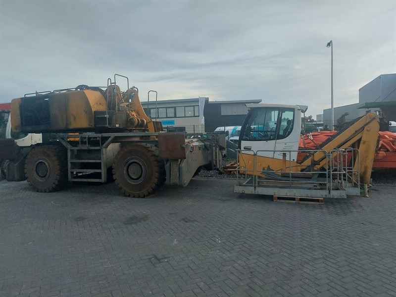 Liebherr LH 80 - (For parts) - Overslagkraan: afbeelding 1 Liebherr LH 80 - (For parts) - Overslagkraan: afbeelding 1