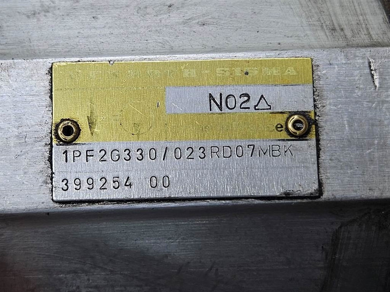 Rexroth 1PF2G330/023RD07MBK - Gearpump/Zahnradpumpe - Hydraulica voor Bouwmachine: afbeelding 4 Rexroth 1PF2G330/023RD07MBK - Gearpump/Zahnradpumpe - Hydraulica voor Bouwmachine: afbeelding 4