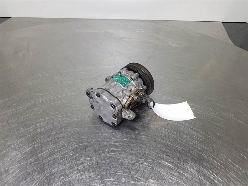 SANDEN SD7B10-7170-Compressor/Kompressor/Aircopomp - Airco compressor voor Bouwmachine: afbeelding 2 SANDEN SD7B10-7170-Compressor/Kompressor/Aircopomp - Airco compressor voor Bouwmachine: afbeelding 2