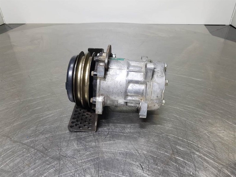 SANDEN SD7H15-6035-Compressor/Kompressor/Aircopomp - Airco compressor voor Bouwmachine: afbeelding 2 SANDEN SD7H15-6035-Compressor/Kompressor/Aircopomp - Airco compressor voor Bouwmachine: afbeelding 2