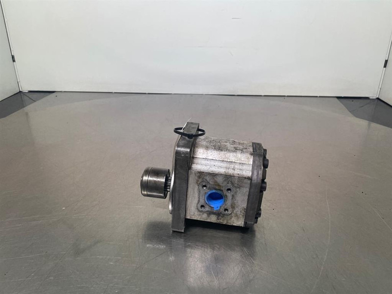 Sauer Danfoss SNP3NN/044RN06-111.25.220.0A-Gearpump/Tandwielpomp - Hydraulica voor Bouwmachine: afbeelding 1 Sauer Danfoss SNP3NN/044RN06-111.25.220.0A-Gearpump/Tandwielpomp - Hydraulica voor Bouwmachine: afbeelding 1