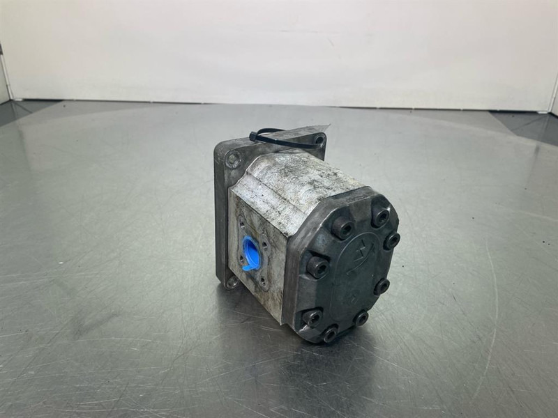 Sauer Danfoss SNP3NN/044RN06-111.25.220.0A-Gearpump/Tandwielpomp - Hydraulica voor Bouwmachine: afbeelding 2 Sauer Danfoss SNP3NN/044RN06-111.25.220.0A-Gearpump/Tandwielpomp - Hydraulica voor Bouwmachine: afbeelding 2