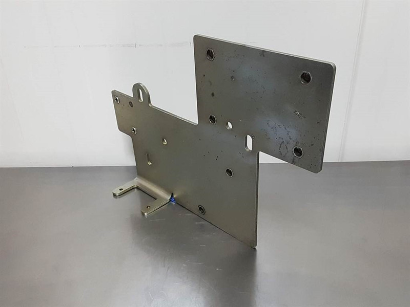 Terex Schaeff -0451539005-Bracket/Ventilhalterplatte/Plaat - Frame/ Chassis voor Bouwmachine: afbeelding 1 Terex Schaeff -0451539005-Bracket/Ventilhalterplatte/Plaat - Frame/ Chassis voor Bouwmachine: afbeelding 1