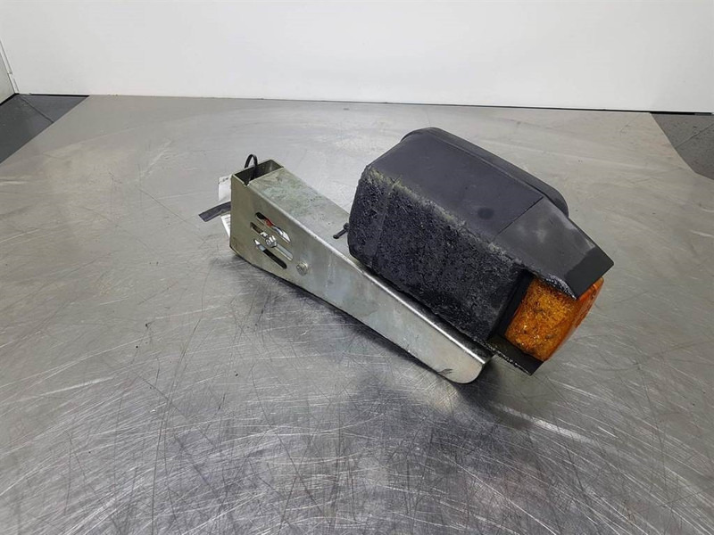 Terex TL260-0455003002-Light/Leuchte/Verlichting - Elektrisch systeem voor Bouwmachine: afbeelding 2 Terex TL260-0455003002-Light/Leuchte/Verlichting - Elektrisch systeem voor Bouwmachine: afbeelding 2