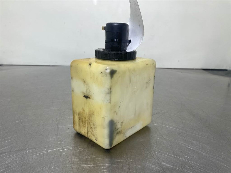 Terex TW150-3602515-Tank/Behälter/Reservoir - Cabine en interieur voor Bouwmachine: afbeelding 1 Terex TW150-3602515-Tank/Behälter/Reservoir - Cabine en interieur voor Bouwmachine: afbeelding 1