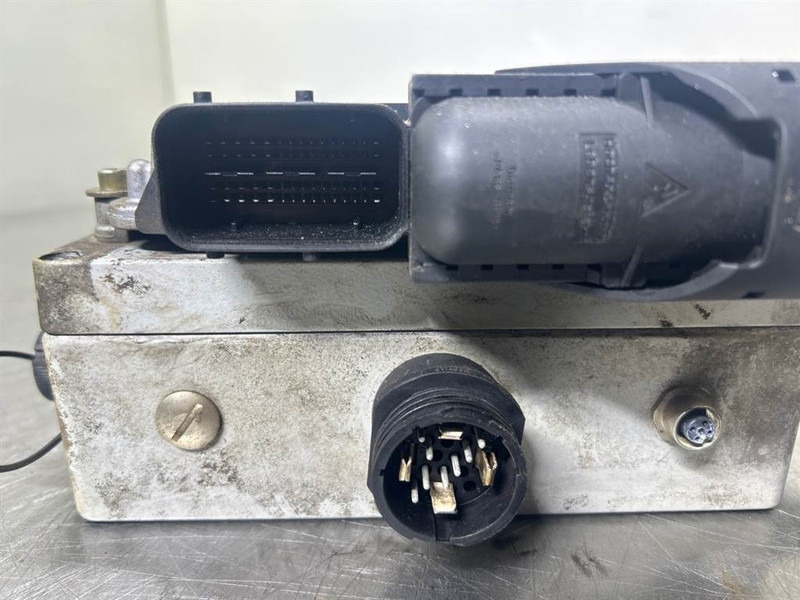Terex TW150-6105408/6086501-ECU/Control box/Steuermodul - Elektrisch systeem voor Bouwmachine: afbeelding 4 Terex TW150-6105408/6086501-ECU/Control box/Steuermodul - Elektrisch systeem voor Bouwmachine: afbeelding 4