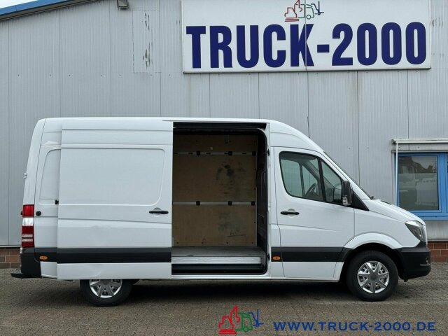Mercedes-Benz Sprinter 216 CDI Kasten Hoch Klima AHK 2.000 Kg - Kleine bestelwagen: afbeelding 3 Mercedes-Benz Sprinter 216 CDI Kasten Hoch Klima AHK 2.000 Kg - Kleine bestelwagen: afbeelding 3