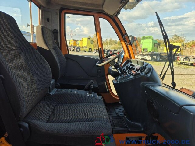 Multicar M30 Winterdienst inkl. Schneeschild +Salzstreuer - Kipper bestelwagen: afbeelding 3 Multicar M30 Winterdienst inkl. Schneeschild +Salzstreuer - Kipper bestelwagen: afbeelding 3