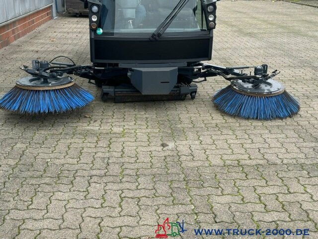 Leasing Schmidt Swingo Compact 200 4 Radlenkung Kehren & Sprühen Schmidt Swingo Compact 200 4 Radlenkung Kehren & Sprühen: afbeelding 8